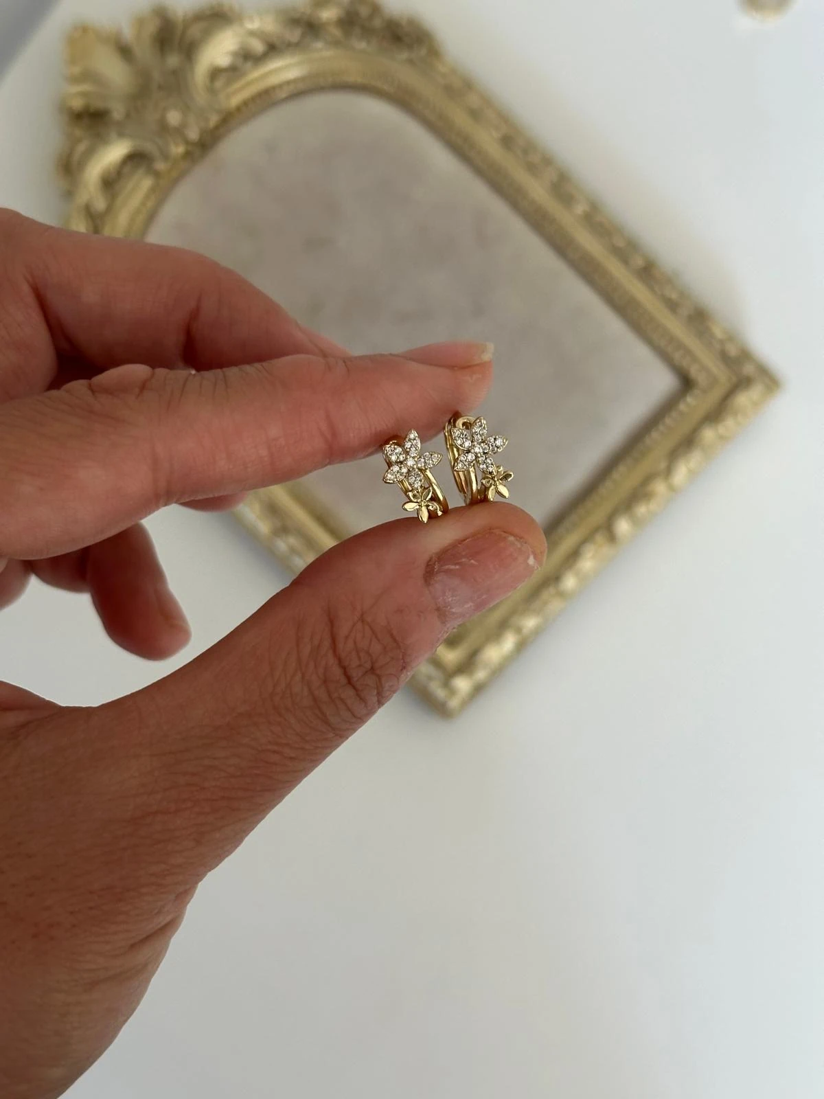 14K Gold Renkli Halka İkili Çiçek Taşlı Küpe