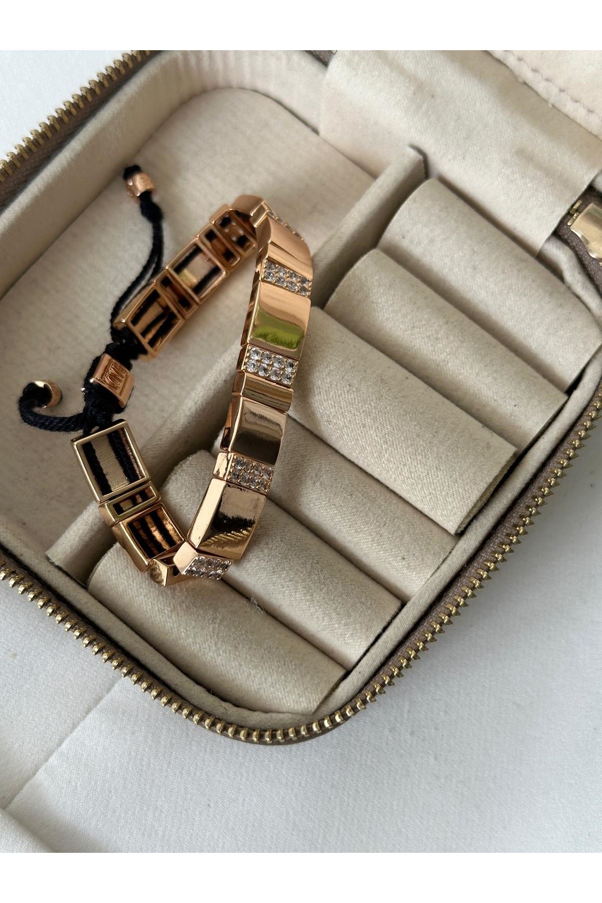 18K Rose Gold Renkli Marka Juju Dİkdörtgen Kesim Ortası Taşlı İpli Bileklik