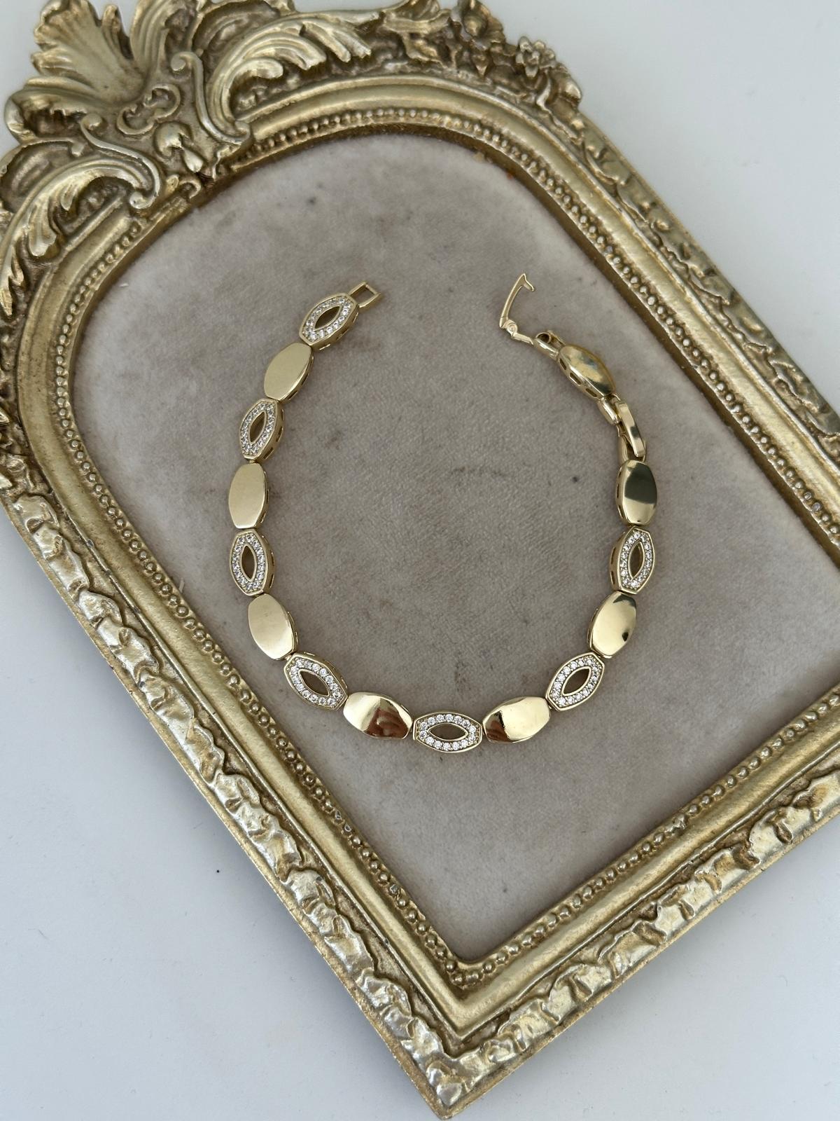 14K Gold Renkli Oval Bakla Kesim Taşlı Plaka Parlak Bileklik