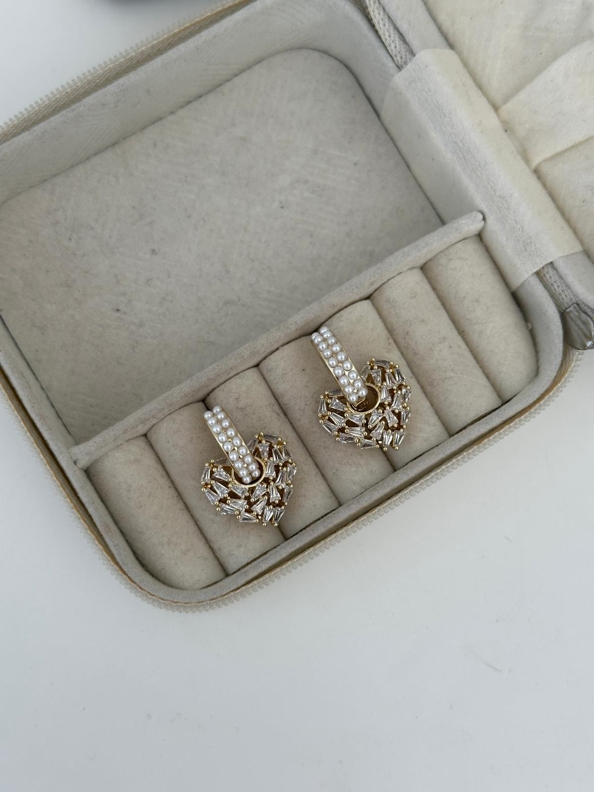 14K Gold Kalp İnci Halka Kristal Taşlı Küpe