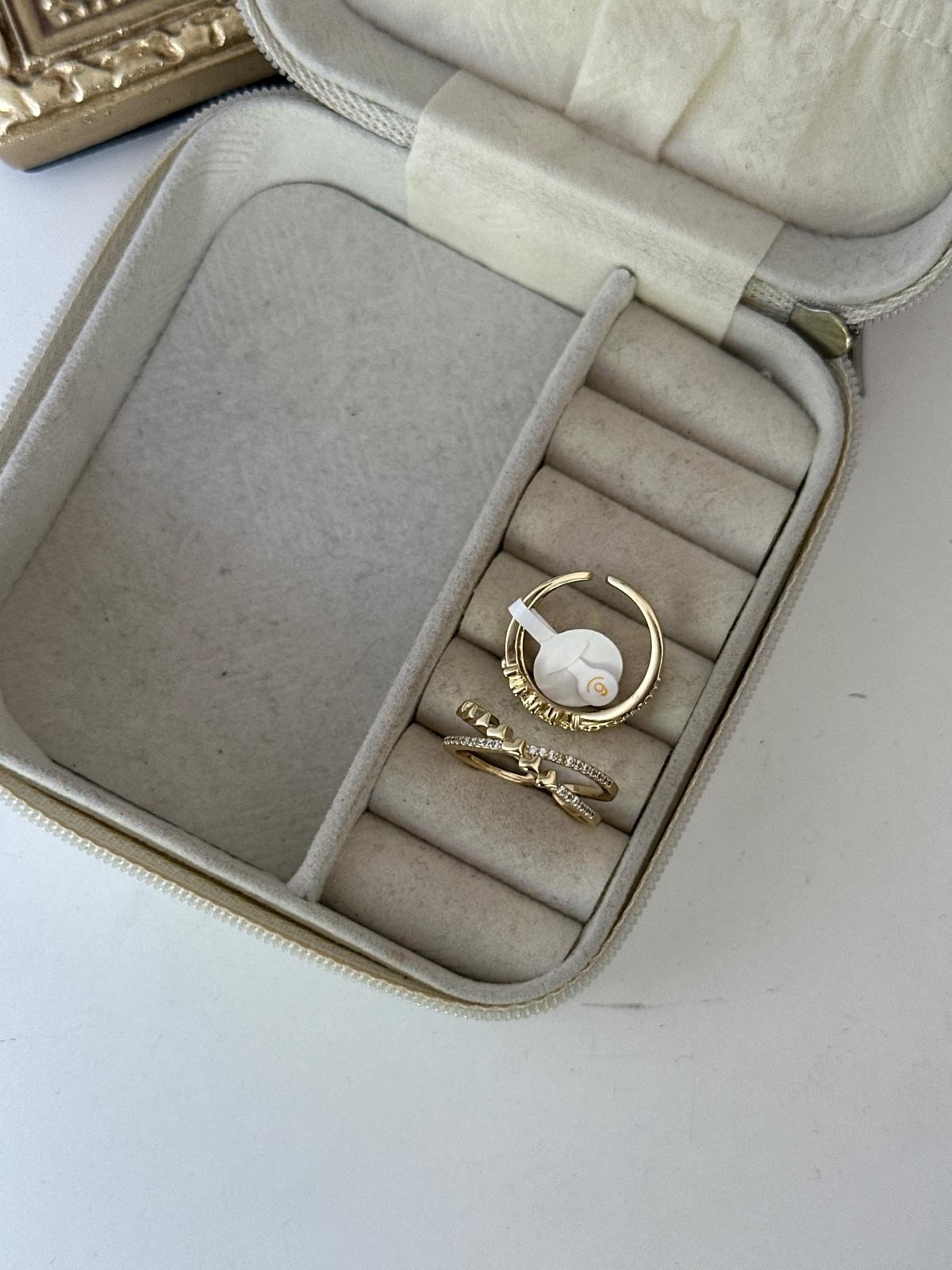 14K Gold Renkli İkili Dolama Sıra Taşlı Kalp Plakalı Ayarlanabilir Yüzük