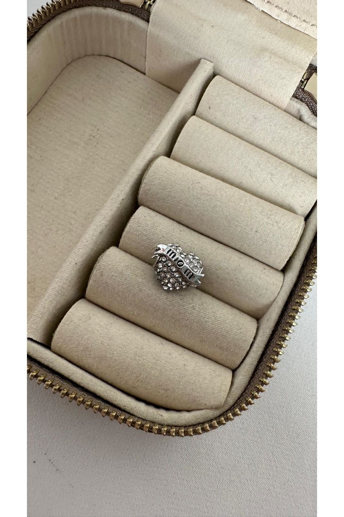 Kalp Taşlı Mom Charm