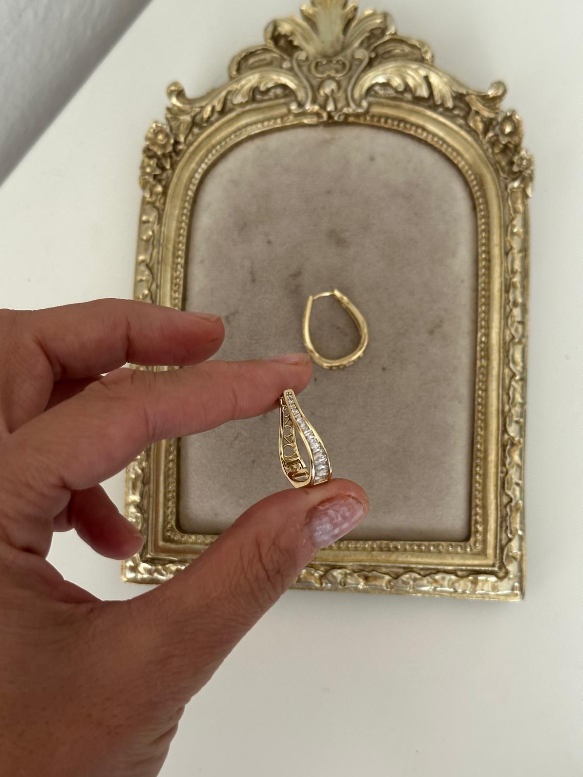 14K Gold Renkli Döner Oval Kesim Kristal Taşlı Küpe