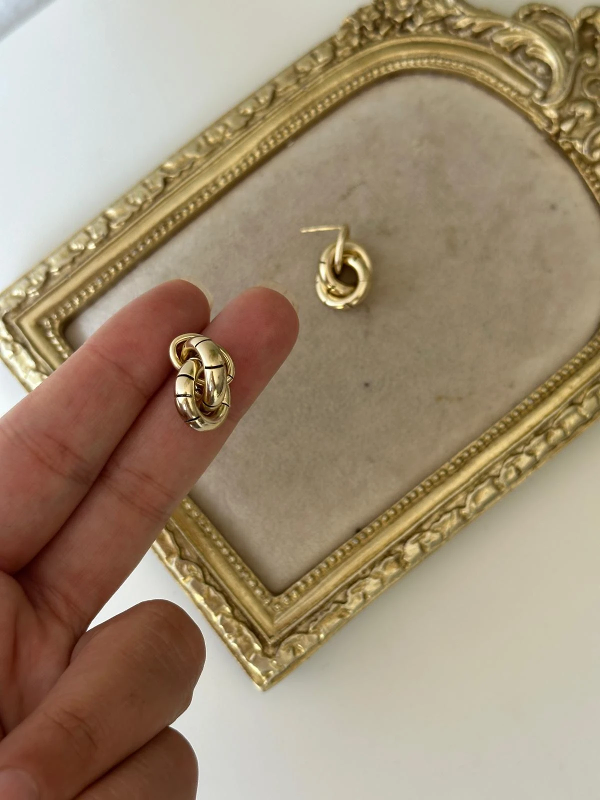 14K Gold Renkli İç İçe Dolama Zra Marka Küpe