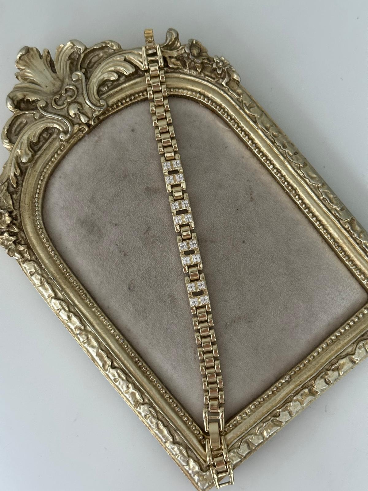 14K Gold Renkli Saat Kordon Kesim Ortası Dört Kare Kesim Montür Taşlı Bileklik