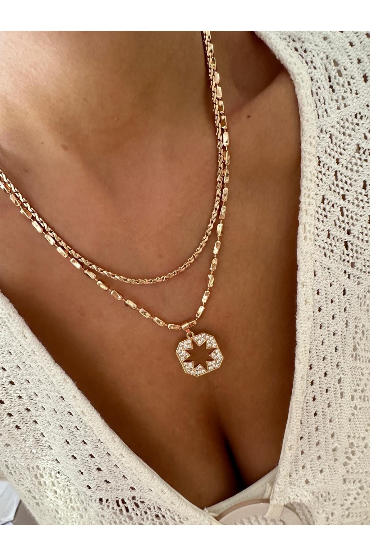 18K Rose Gold Renkli Kare İçi Yıldız Taşlı Kolye Ucu
