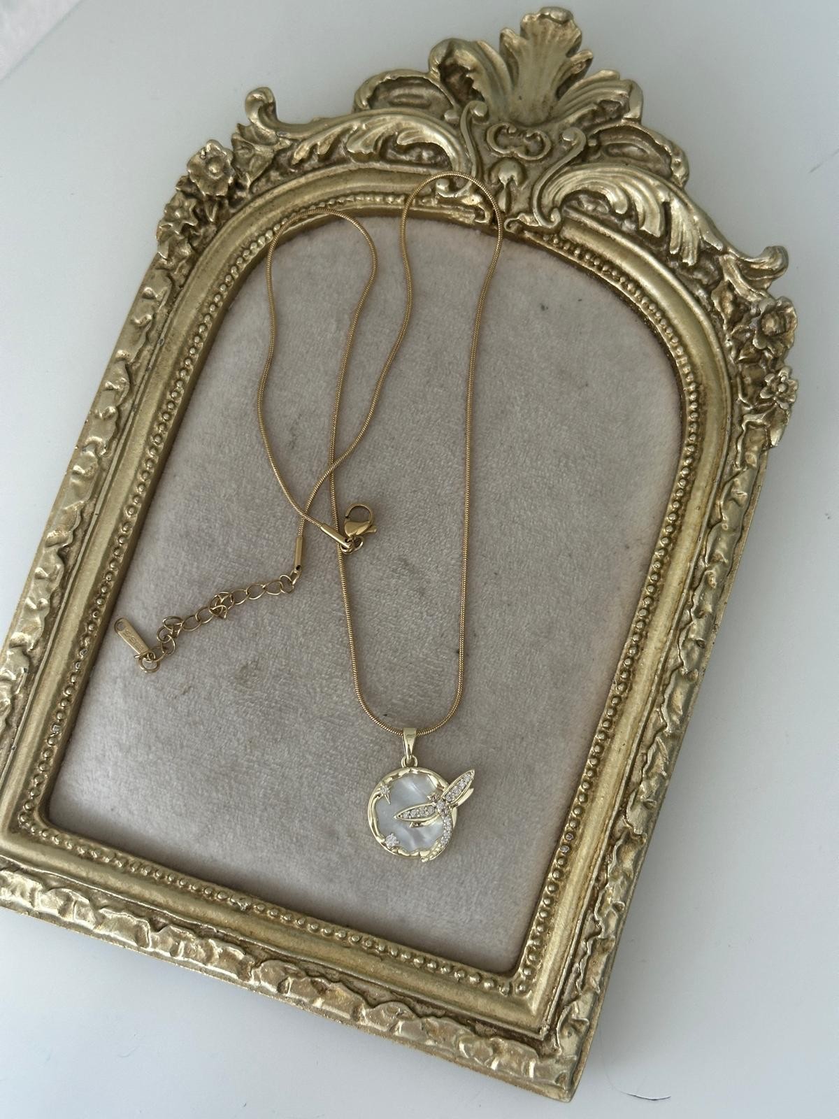 14K Gold Renkli Yusufçuk Beyaz Mineli Kolye