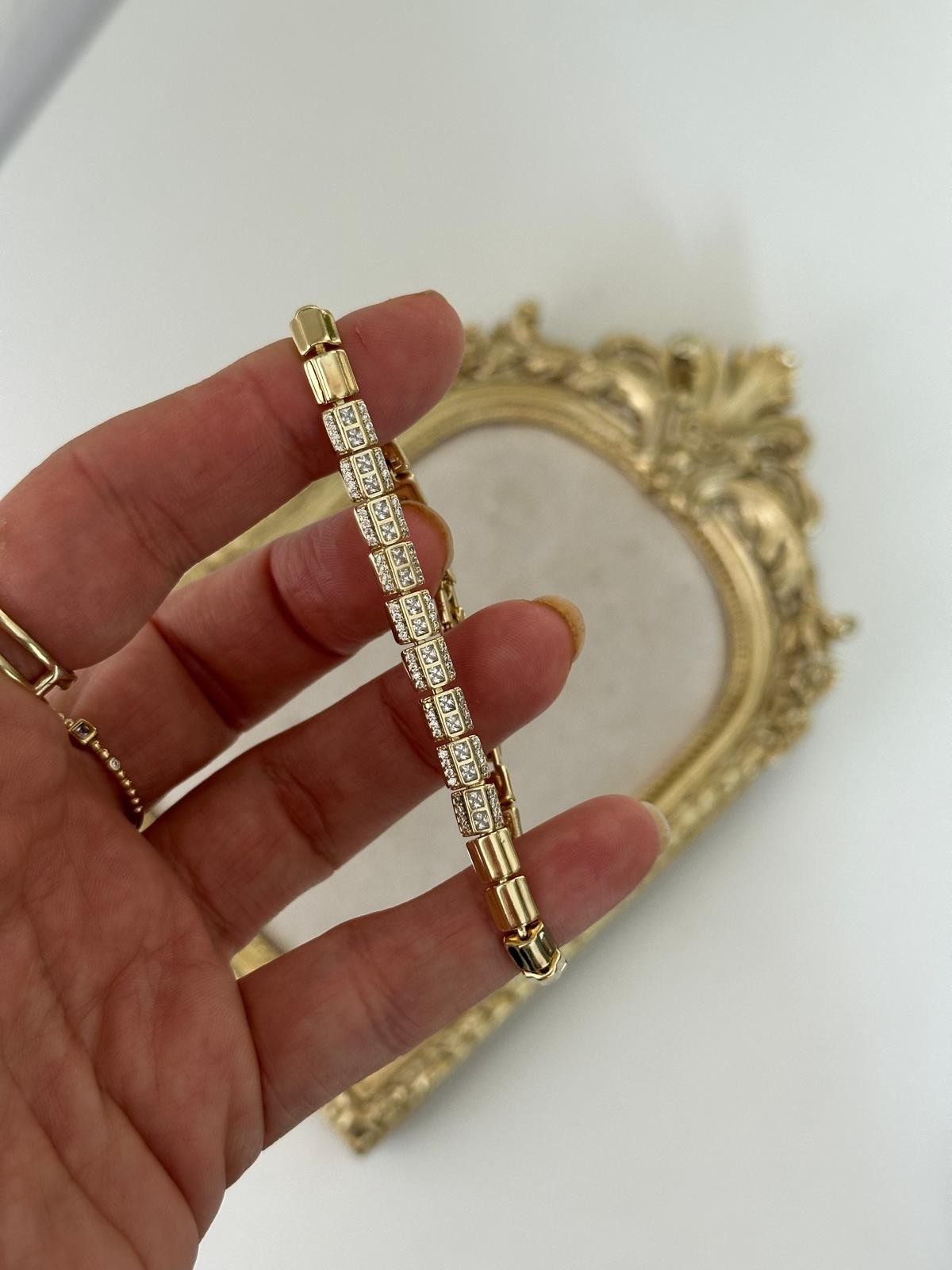 14K Gold Premium Ortası Bakla Dolum Taşlı Kesim Bileklik