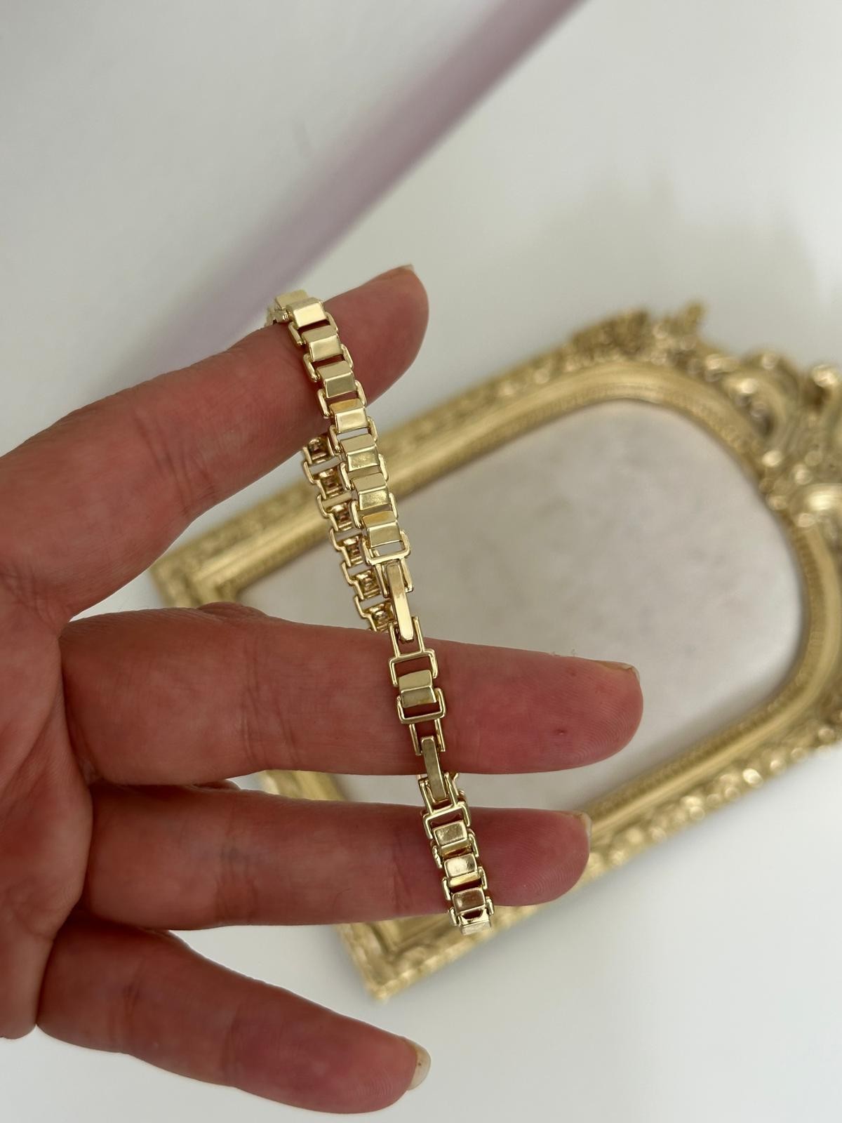 14K Döküm Geçme Taşlı Bilekik