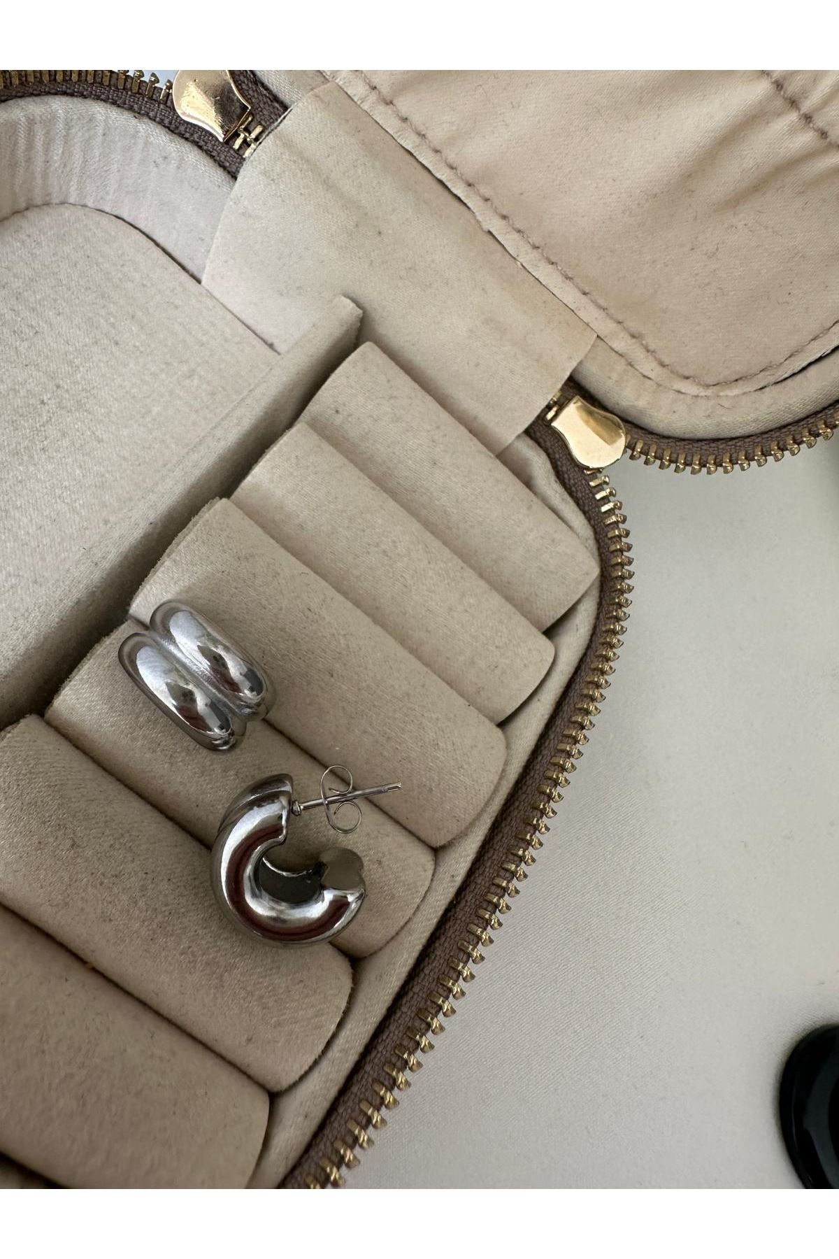 Gümüş Renkli İkili Dolum Yarım Halka Küpe