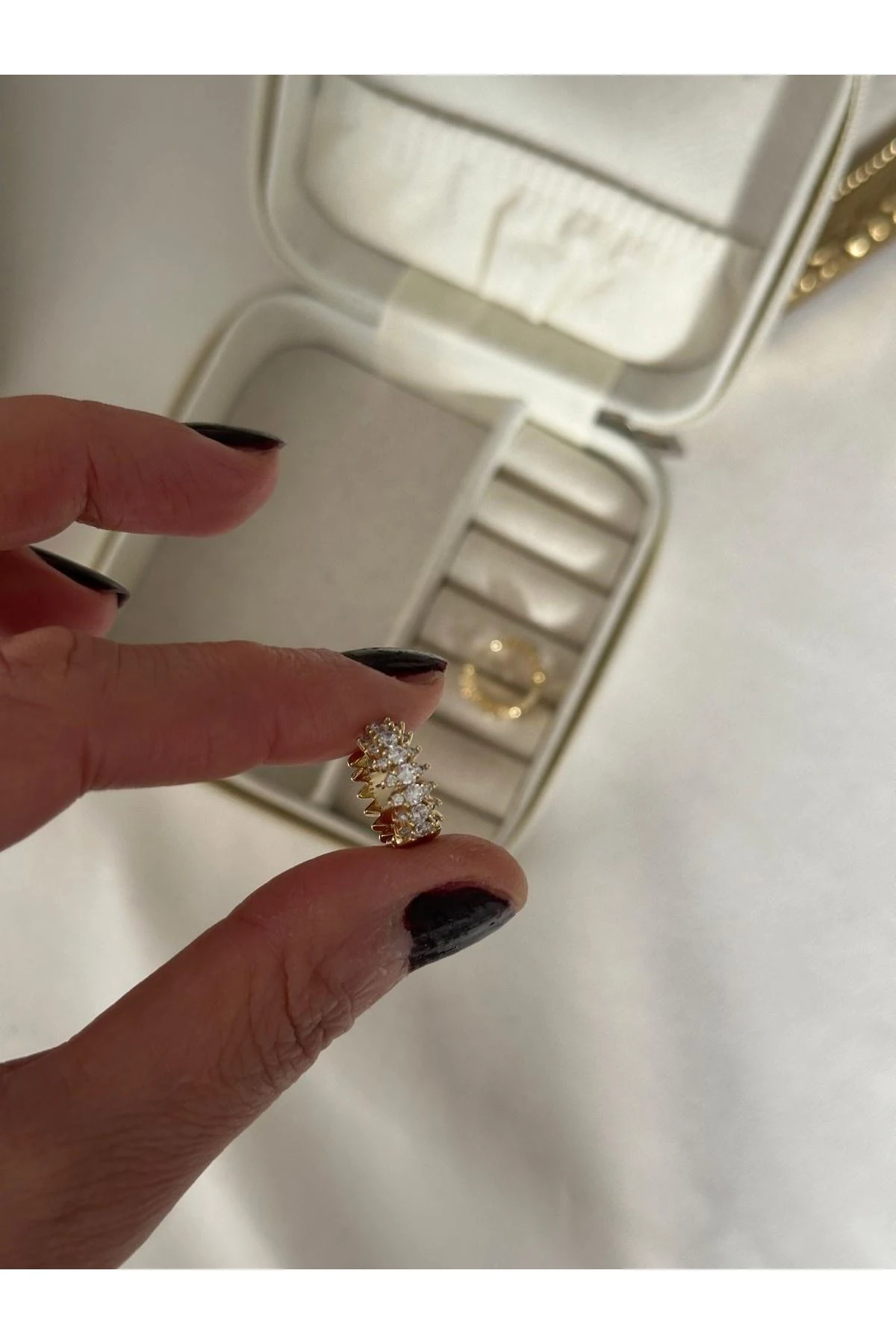 14K Gold Renkli  Damla Oval Kristal Taşlı Halka Küpe