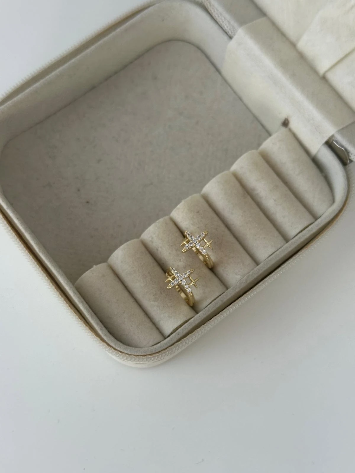 14K Gold Renkli İkili Halka Kutup Yıldızı Taşlı Küpe