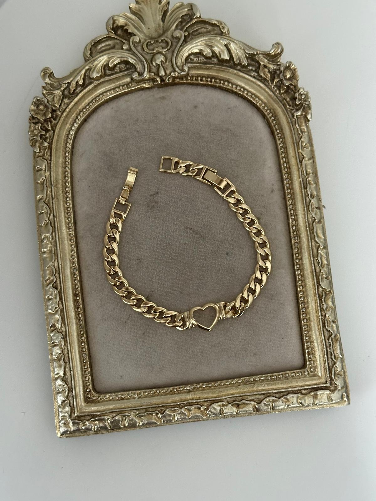 14K Gold Renkli  Basıc Zincirli Ortası Kalp Detaylı Bileklik