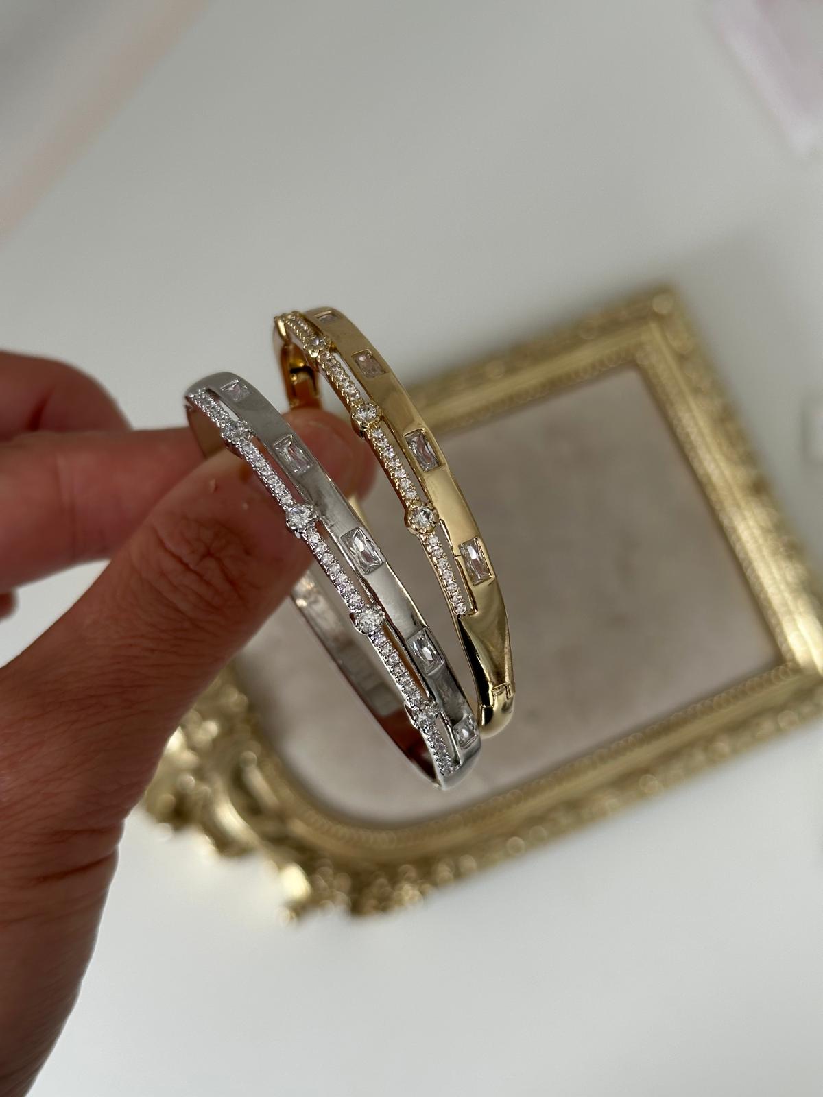 14K Gold, Gümüş İkli Görünüm Taşlı Kelepçe