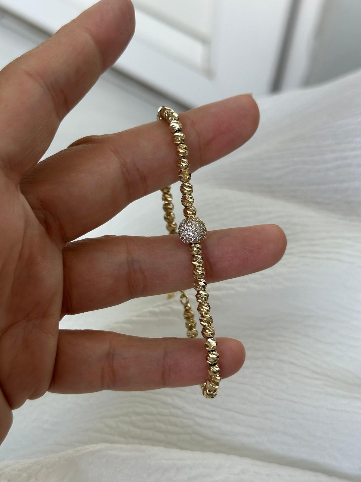 14K Gold Renkli Dorika Parlak Topçuklu Ortası PNDRA Taşlı Bileklik