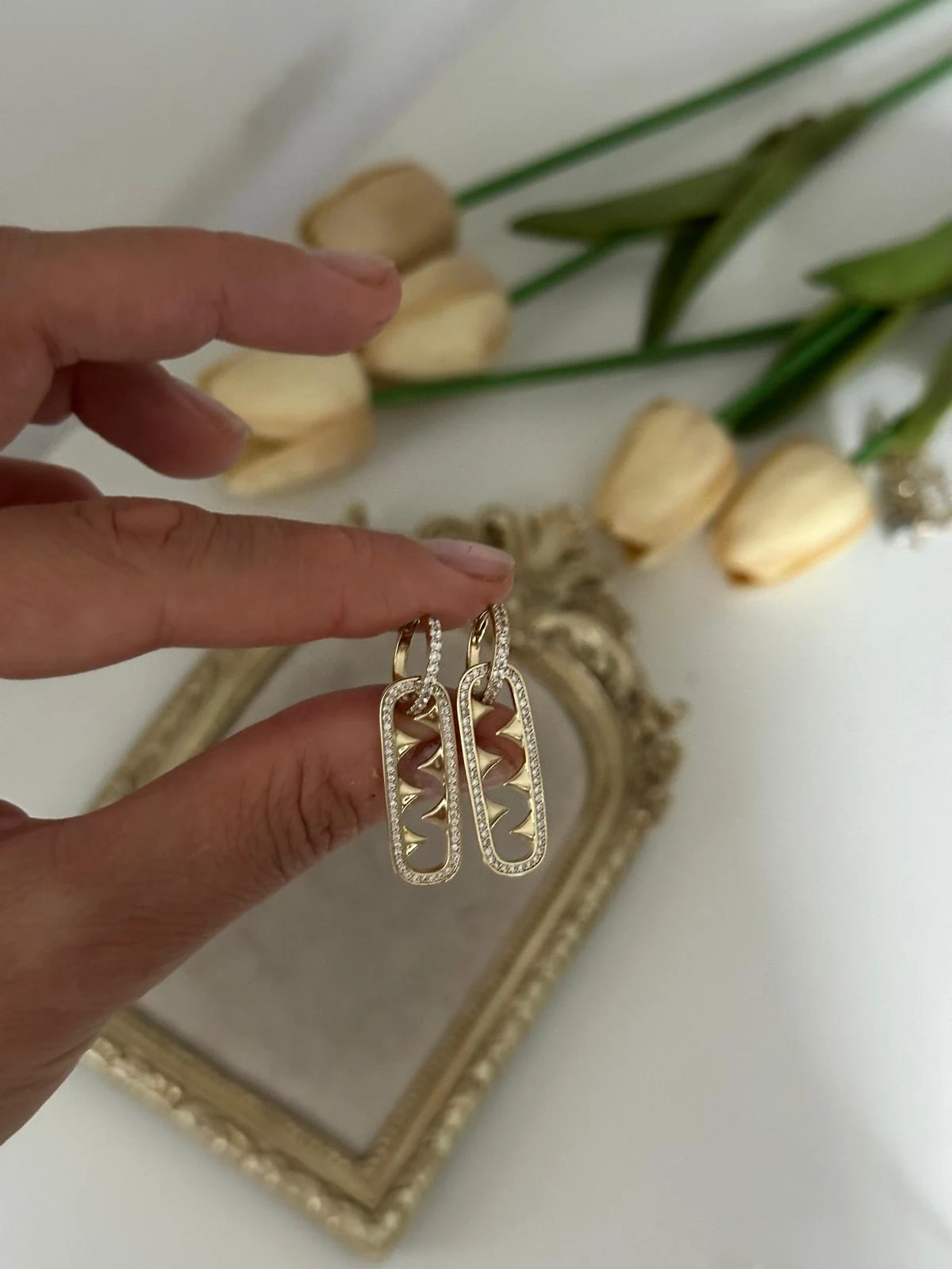 14K Gold Renkli Kesim Taşlı İçi Çivi Kesim Küpe