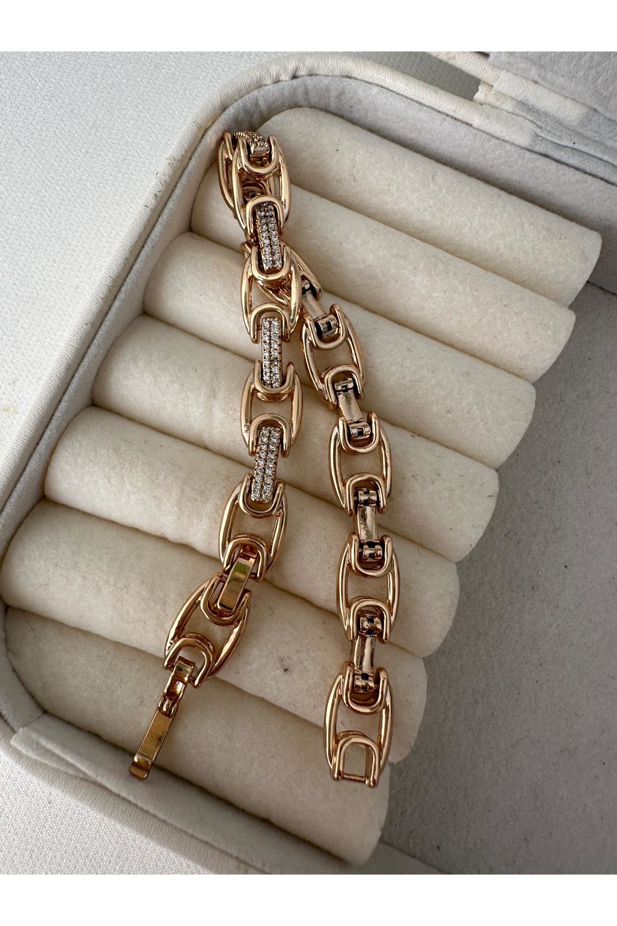 18K Rose Gold Renkli Oval Kesim Taşlı Kuyumcu Model Bileklik