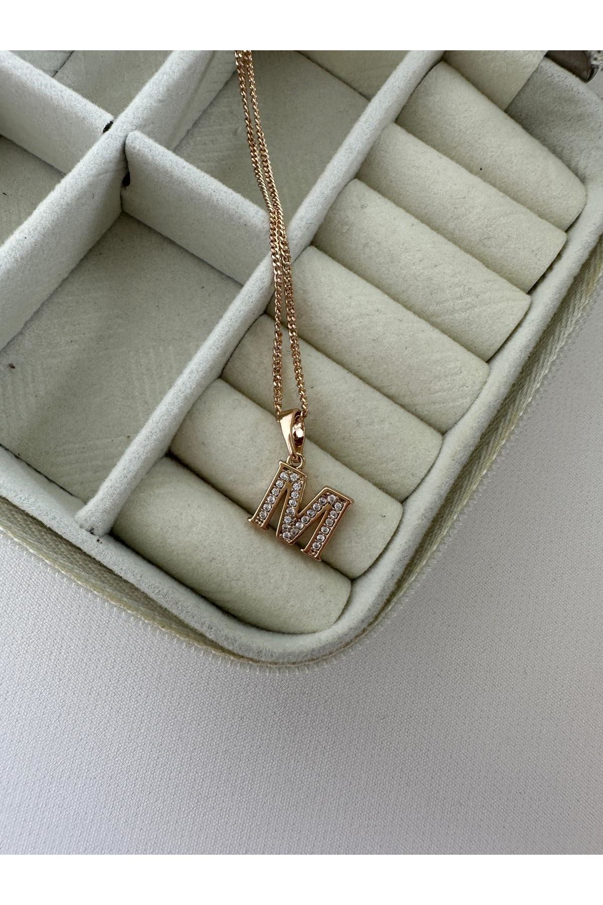 18K Rose Gold Renkli M Harf Minimal Kolye