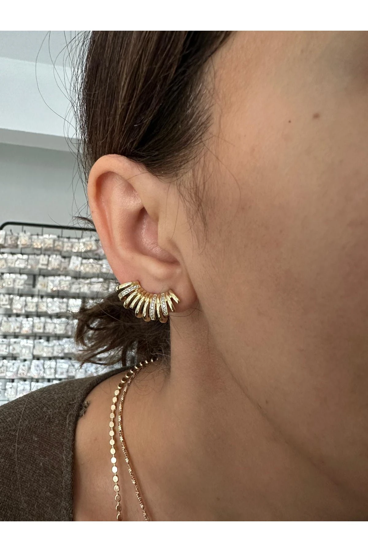 14K Gold Renkli  Kulağı Saran Çoklu Görünüm Küpe