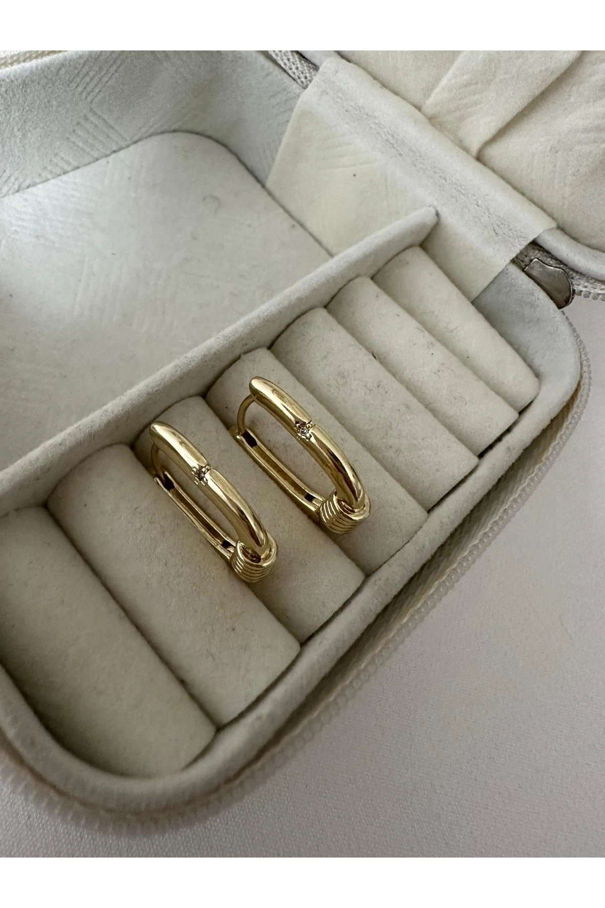 14K Gold Renkli  Marka Trend Küpe