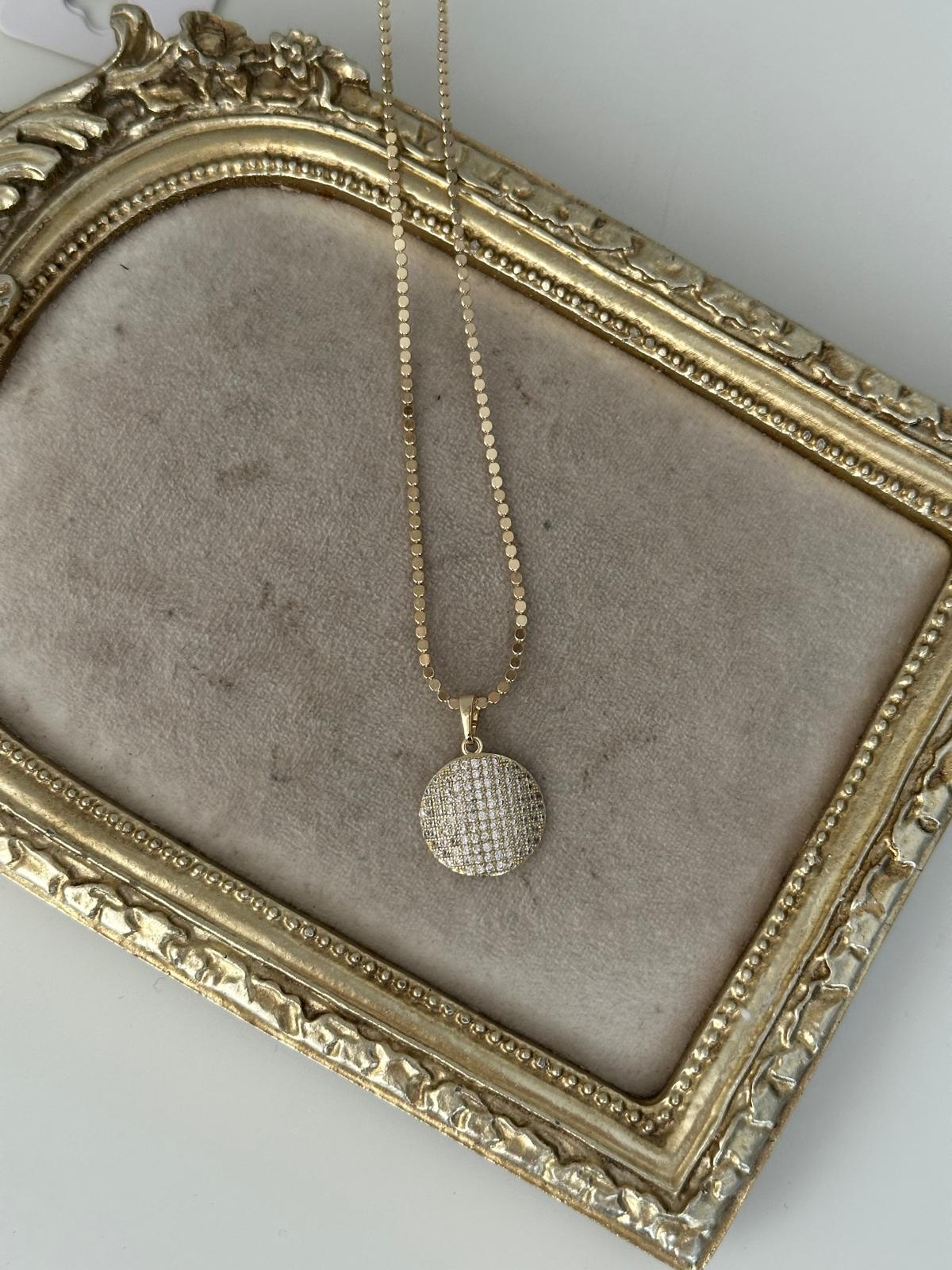 14K Gold Renkli Yuvarlak Montür Taşlı Pul Ezme Zincir Kolye