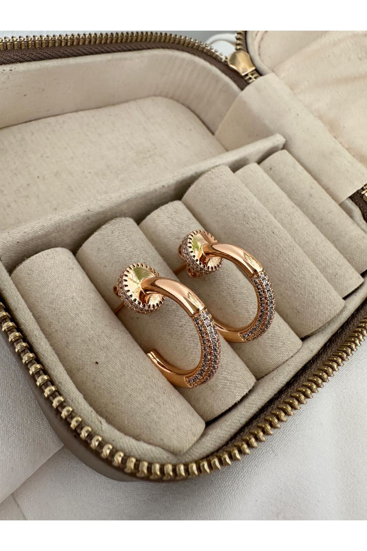 18K Rose Gold Renkli Yarım Halka Taşlı Küpe