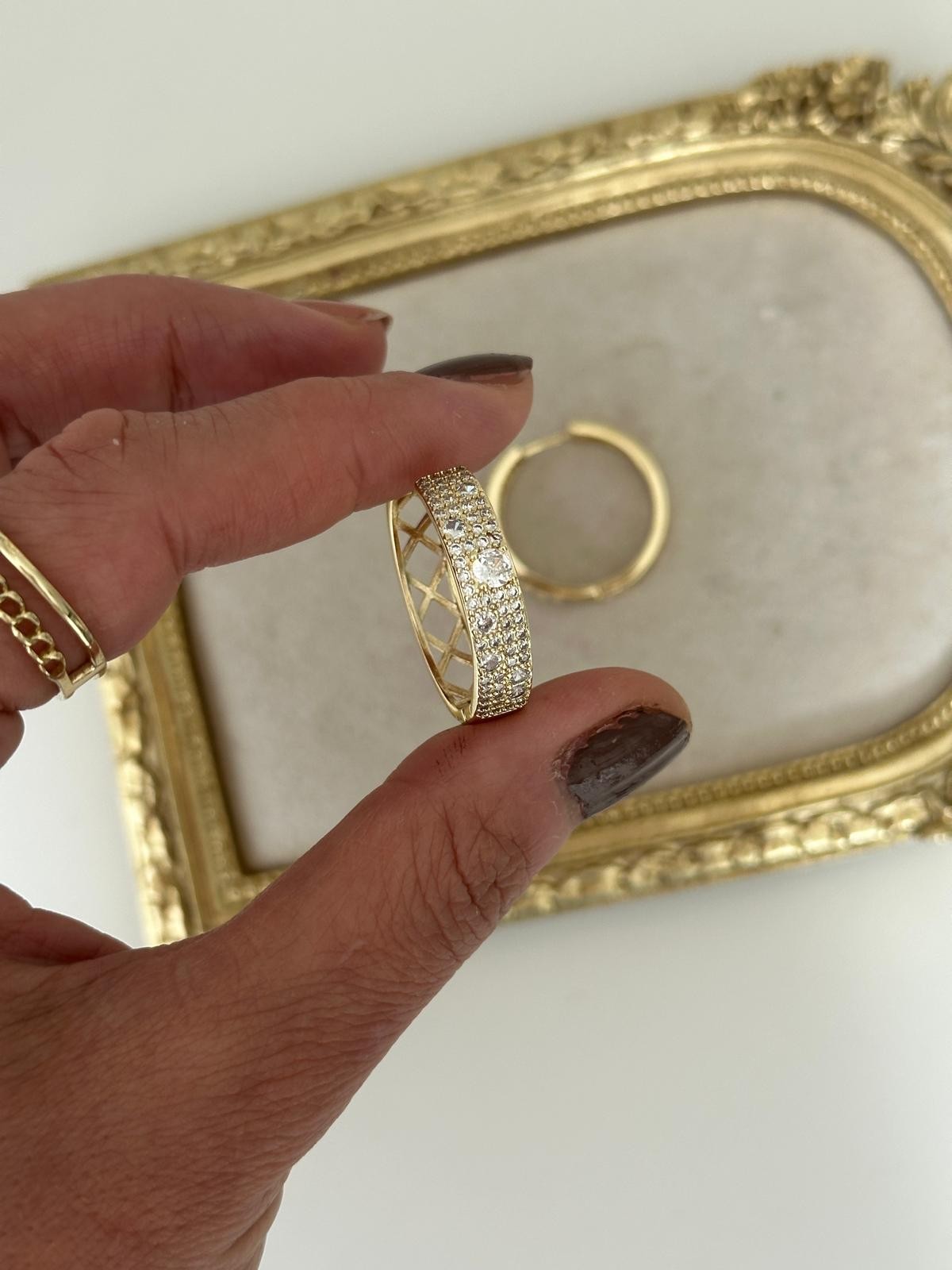 14K Gold Renkli Kalın Halka Önü Montür Küçük Büyük Taşlı Küpe