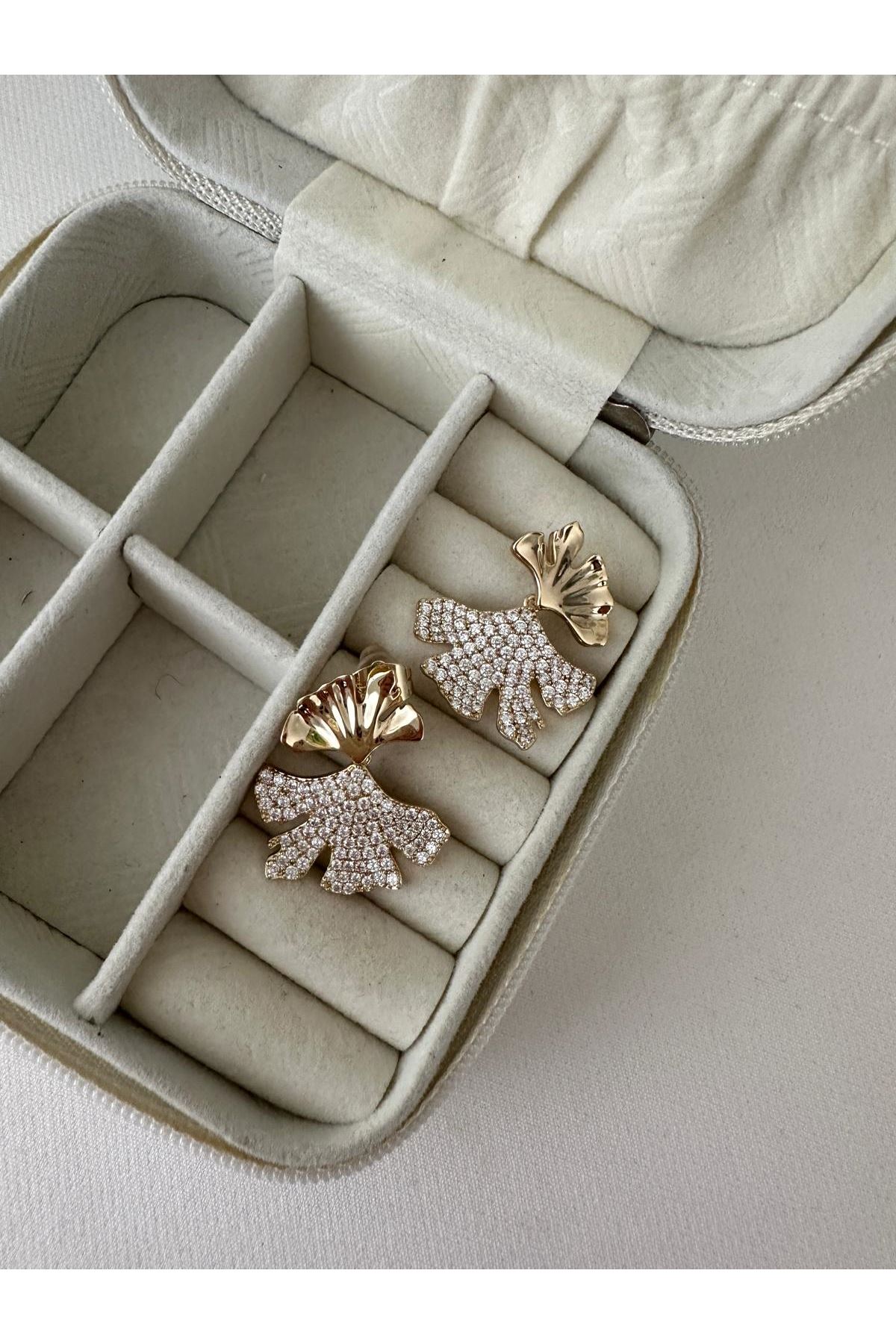 14K Gold Renkli  Yaprak İkili Taşlı Küpe