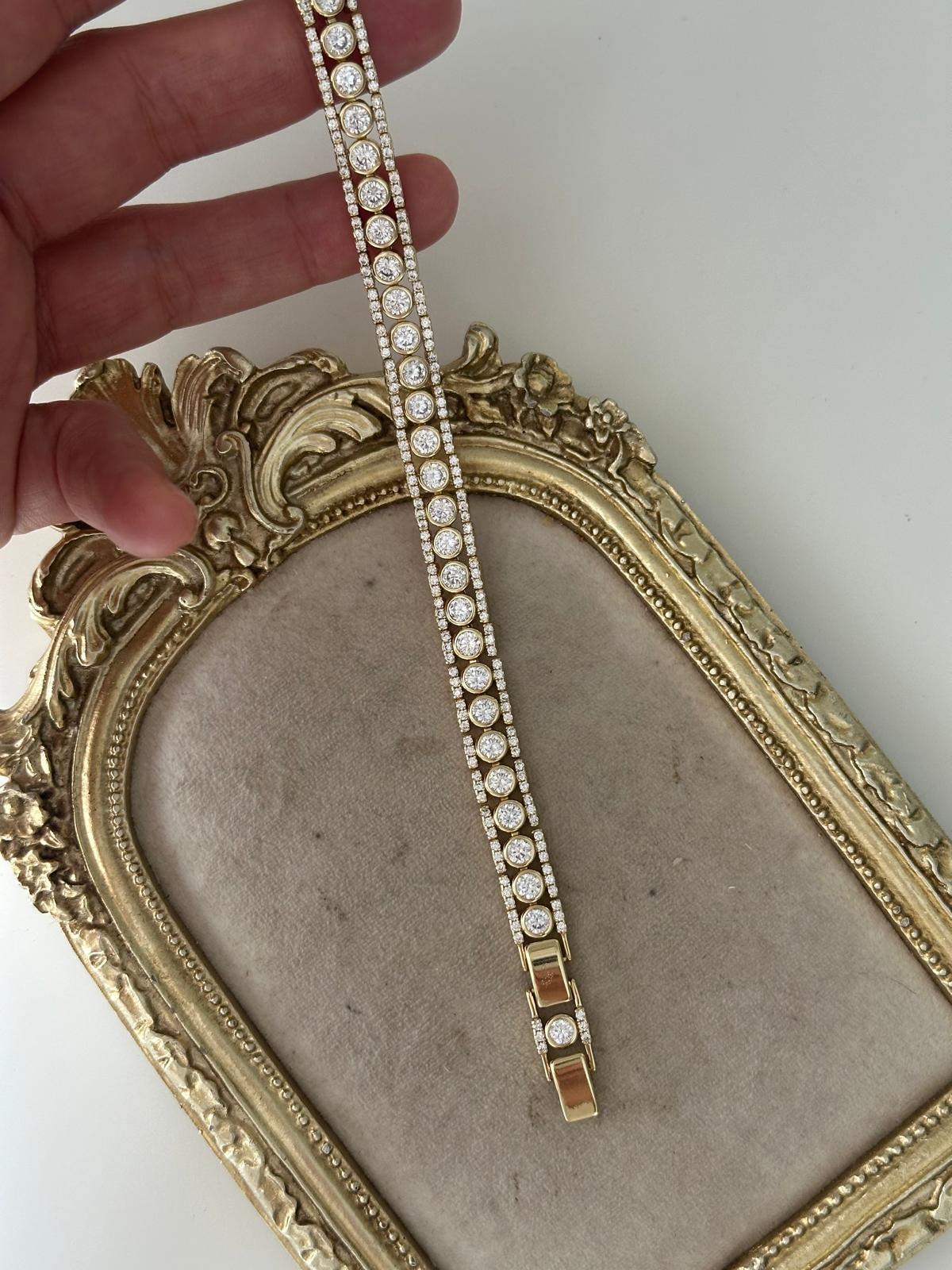 14K Gold Renkli Kalın Yuvarlak Su Yolu Taşlı Çift Sıra Bileklik