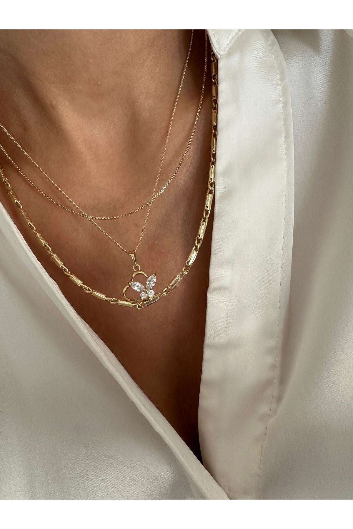 14K Gold Renkli  Kalp İçi Kelebek Taşlı Kolye