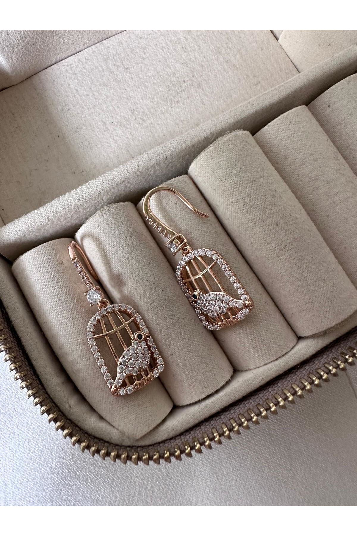 18K Rose Gold Renkli Kuş Figürlü Taşlı Küpe