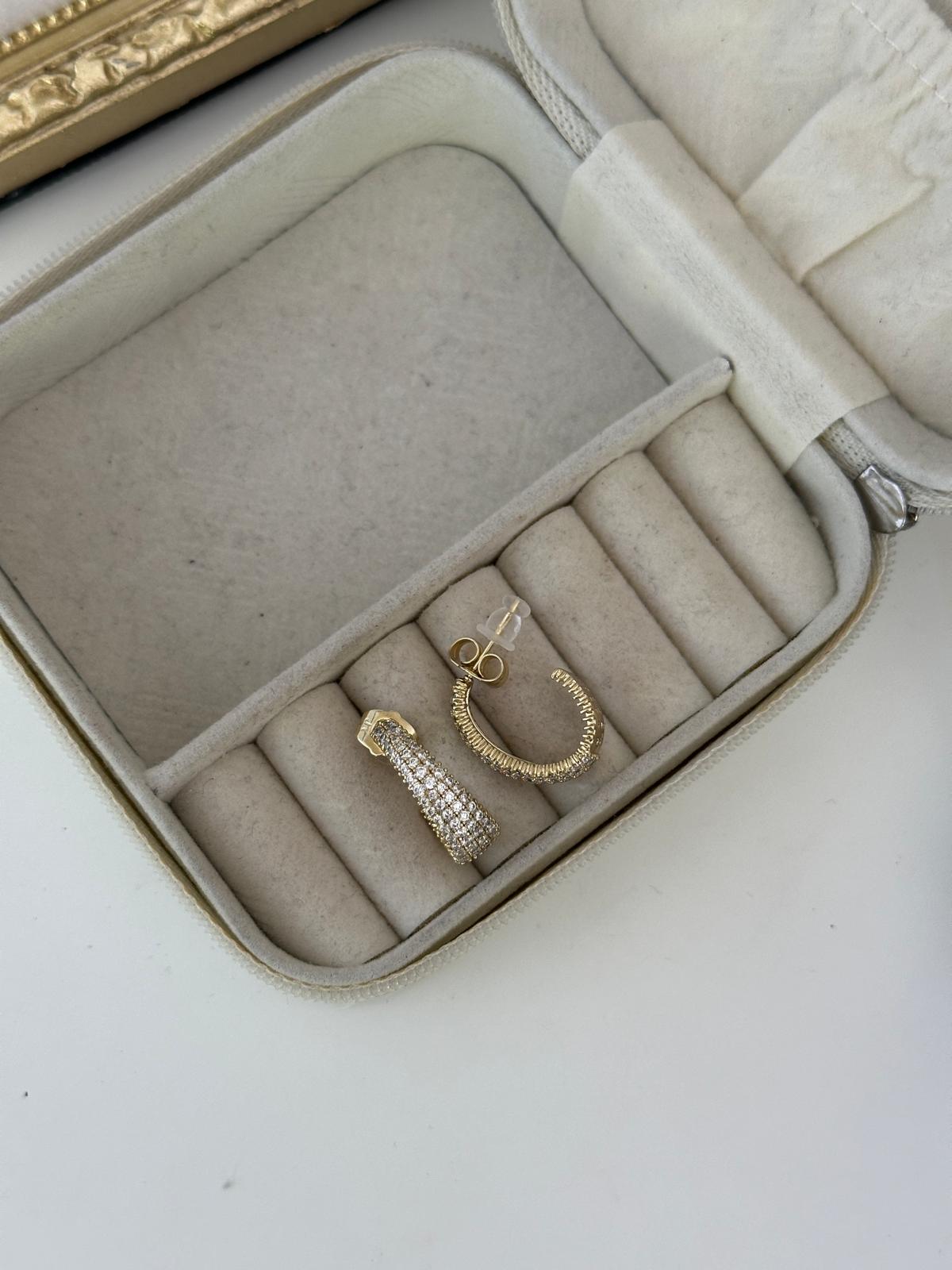 14K Gold Renkli Full İncecik Montür Taşlı Küpe