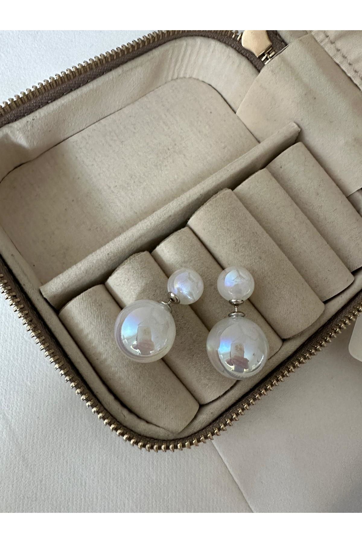 Gümüş Renkli İki Topçuklu İnci Küpe