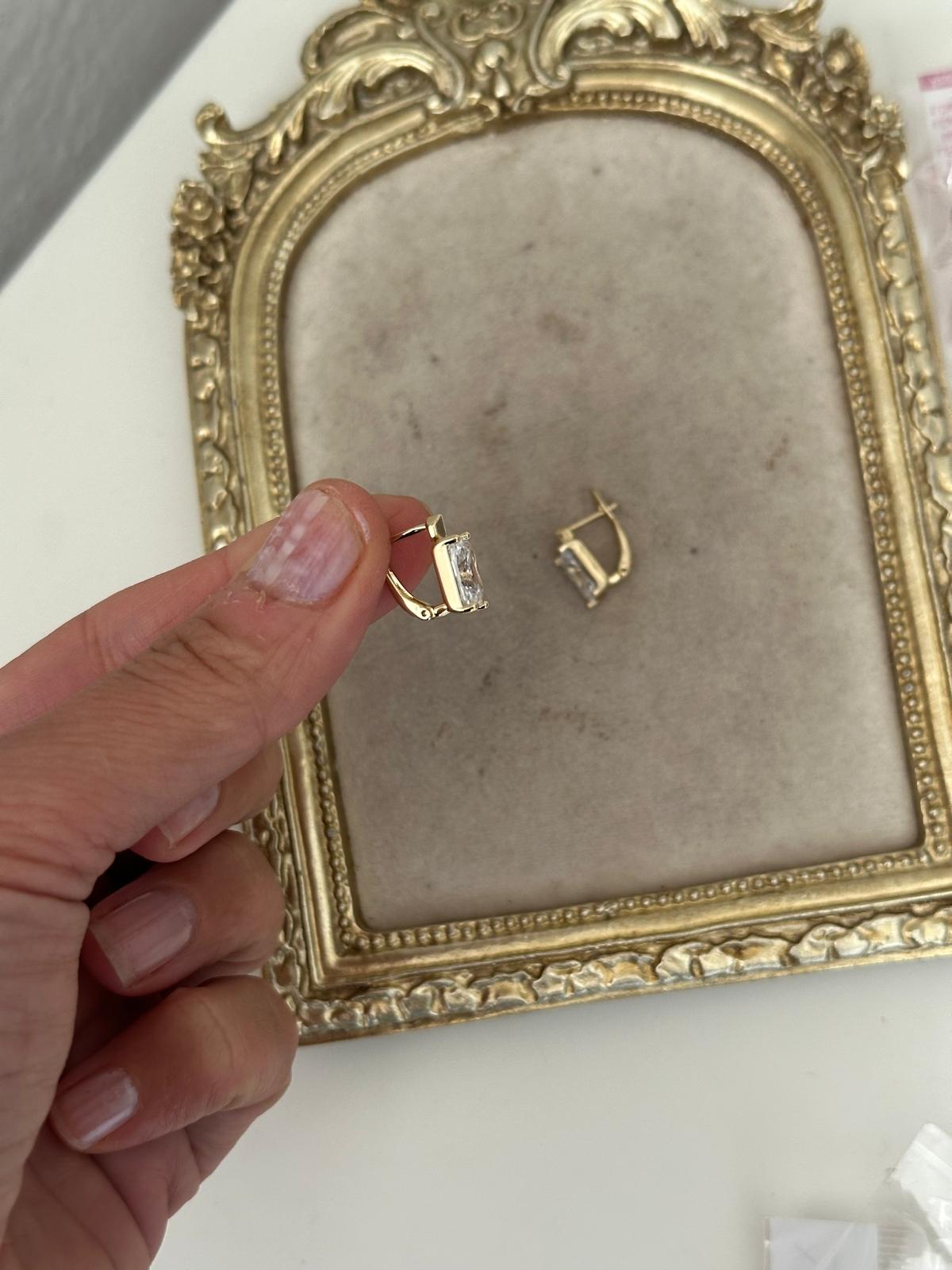 14K Gold Renkli Önü Baget Dikdörtgen Kesim Taşlı Kuyum Küpe