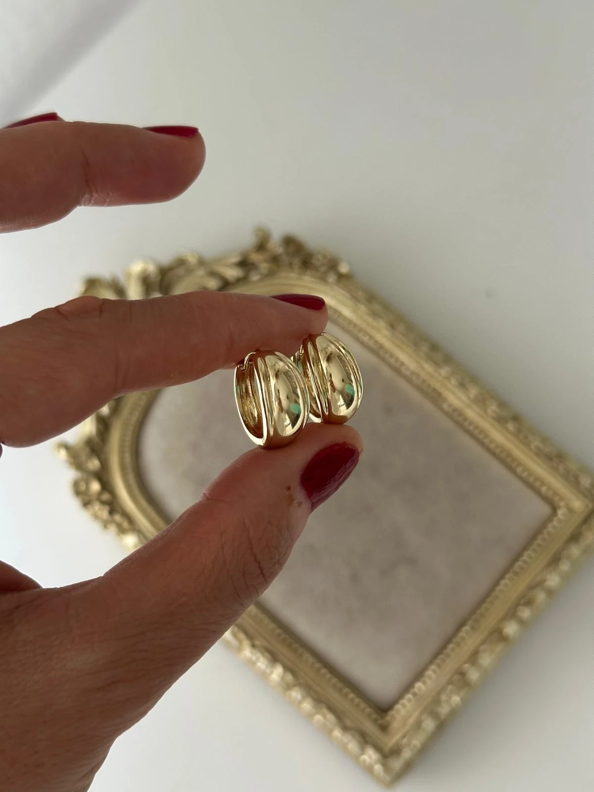 14K Gold Renkli İki Şeritli Halka Basıc Geniş Plaka Küpe