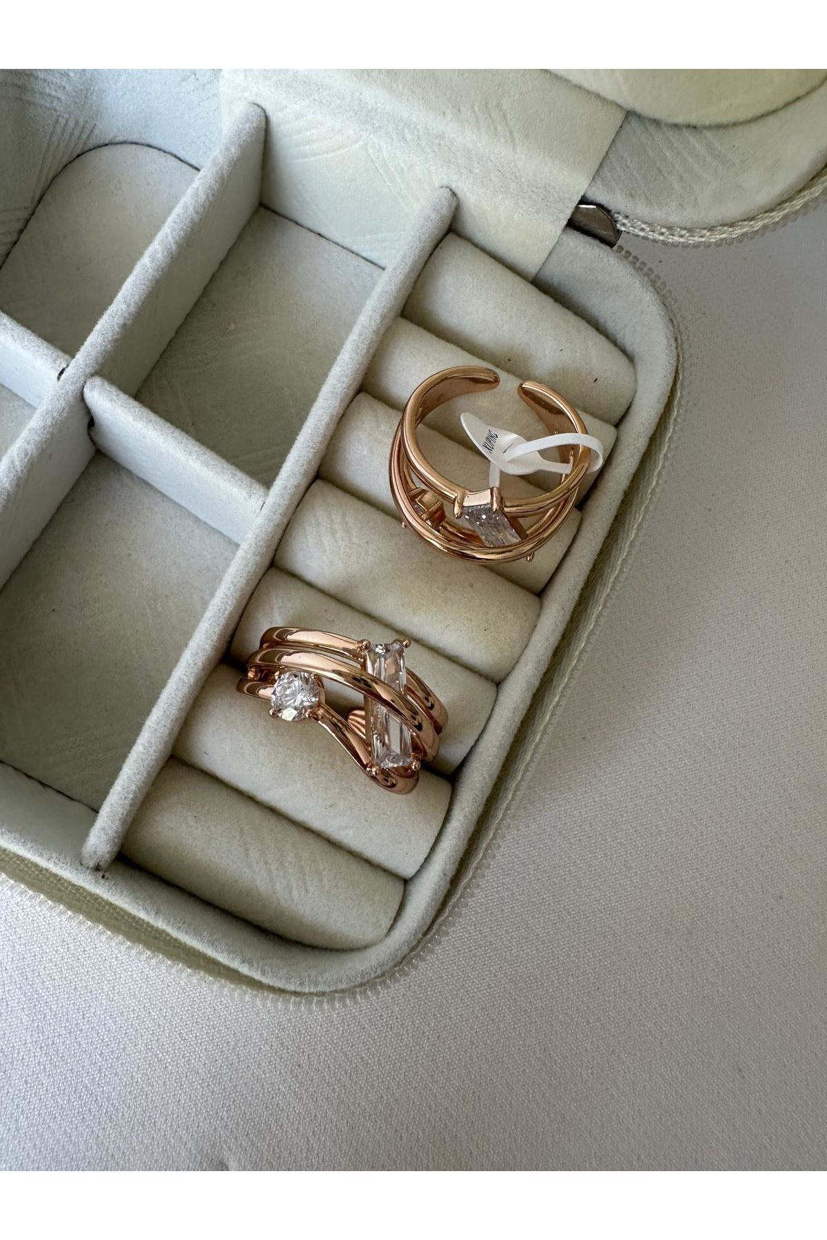 18K Rose Gold Renkli Zikzak Formlu Üçlü Taşlı Ayarlanabilir Yüzük 6,7 no