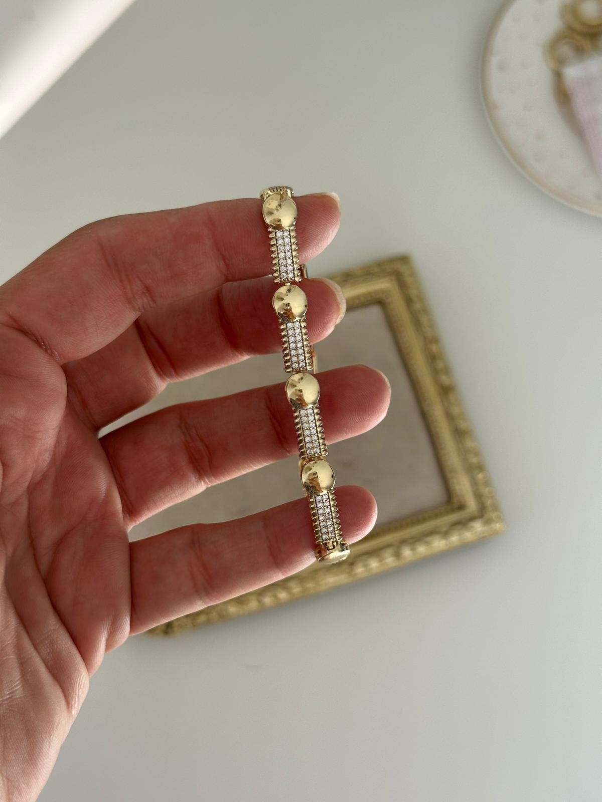 14K Gold Renkli Bombeli Taşlı Bileklik