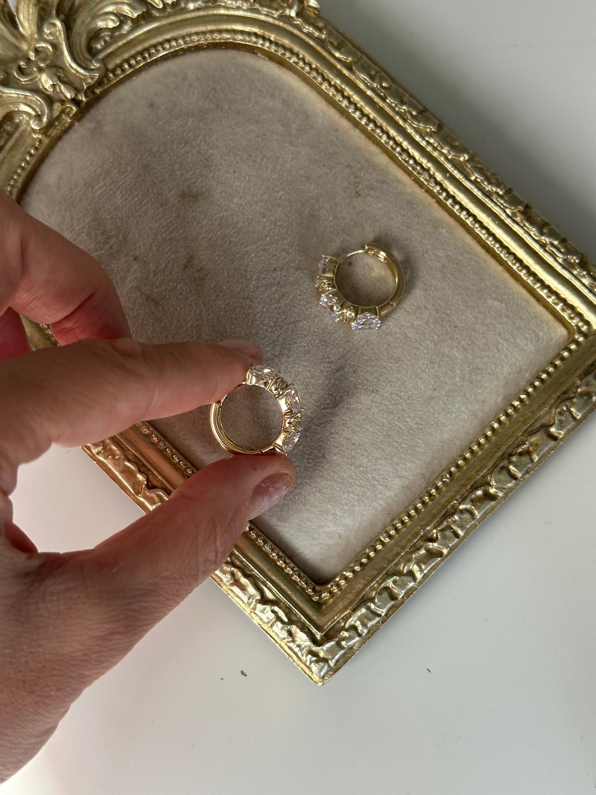 14K Gold Renkli Halka İri Kristall Taş Ara Montür Taşlı Küpe