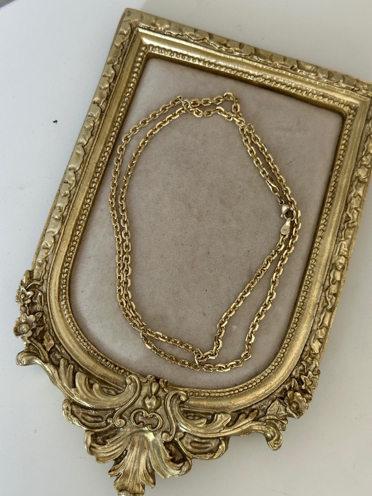 14K Gold Küp Kesim Dökümlü Kolye