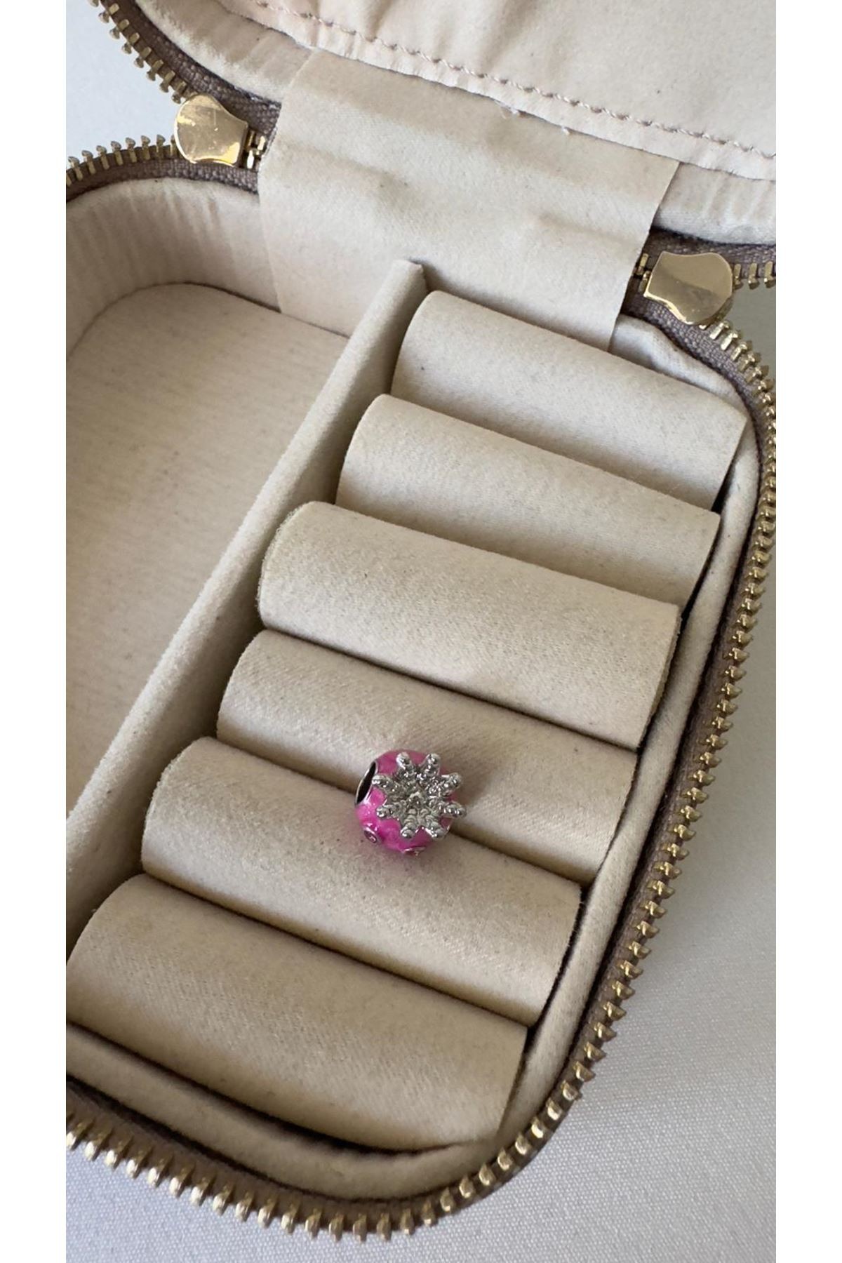 Pembe Ahtapot Charm