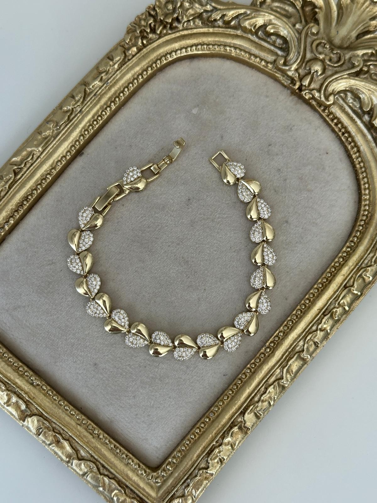 14K Gold Kalp Plaka Taş Kesim Bileklik