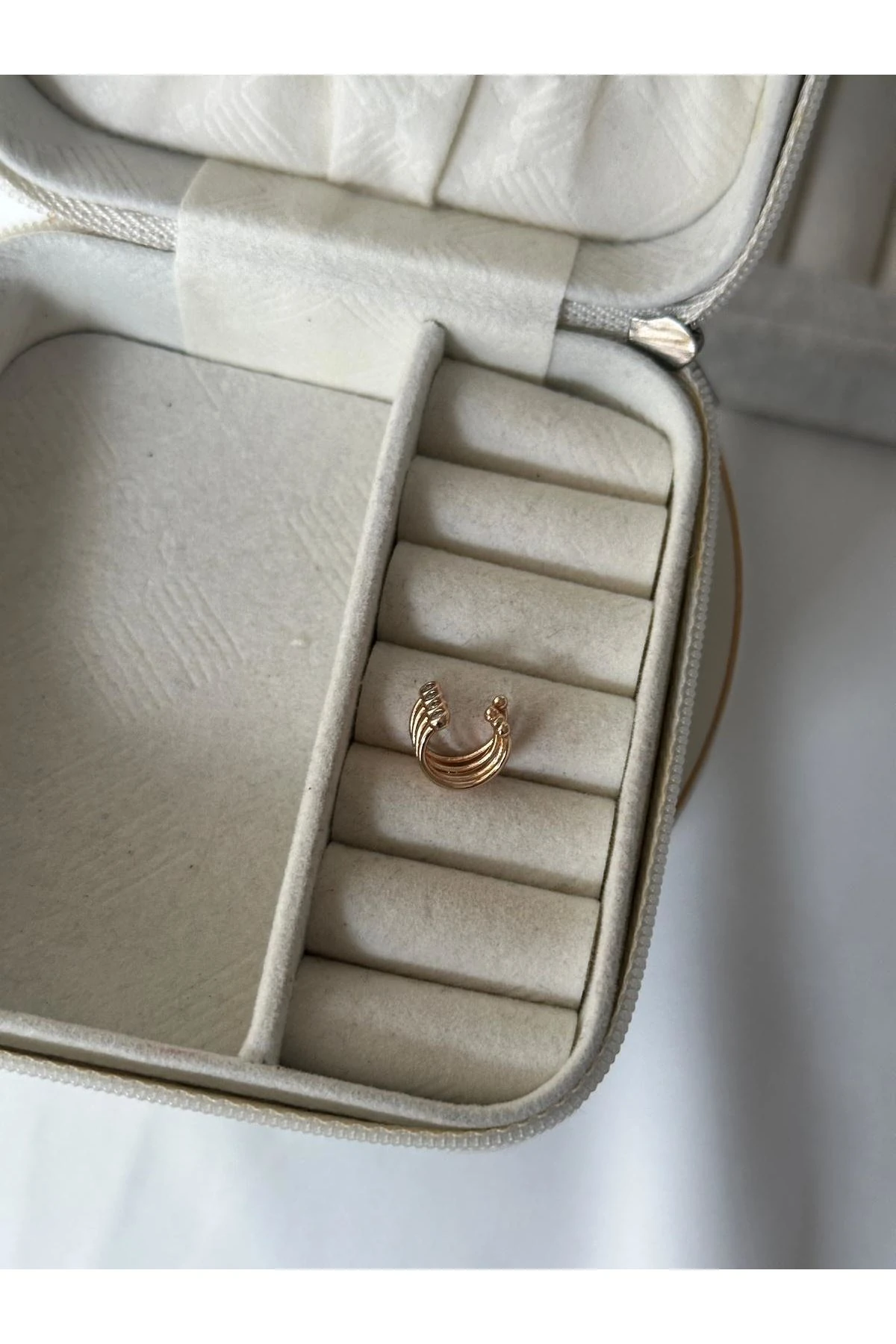 18K Rose Gold Renkli Çoklu Görünüm Yuvarlak Taşlı Kıkırdak Küpe