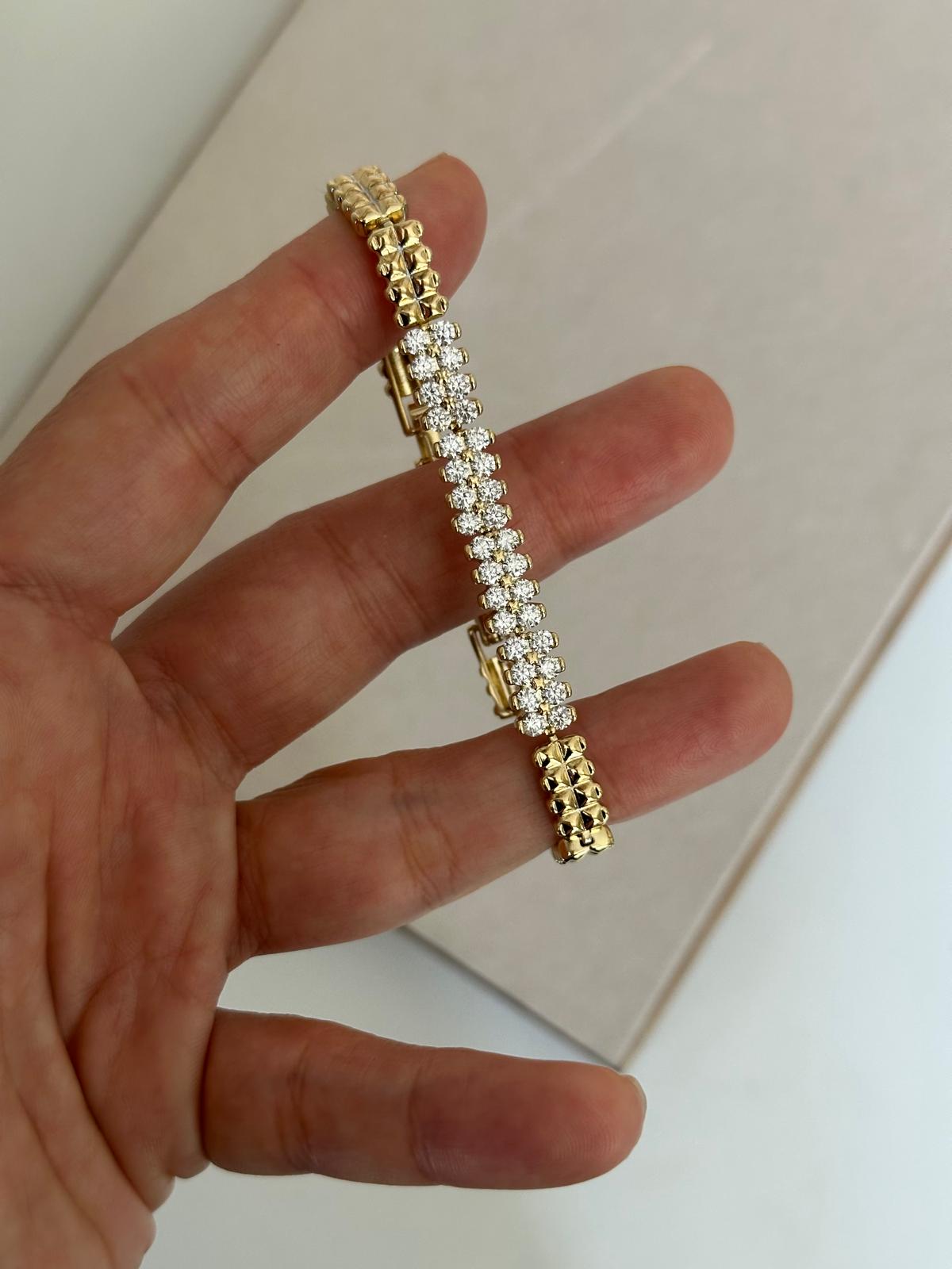 14K Gold Renkli Çift Sıra Ortası Yuvarlak Taşlı Bileklik