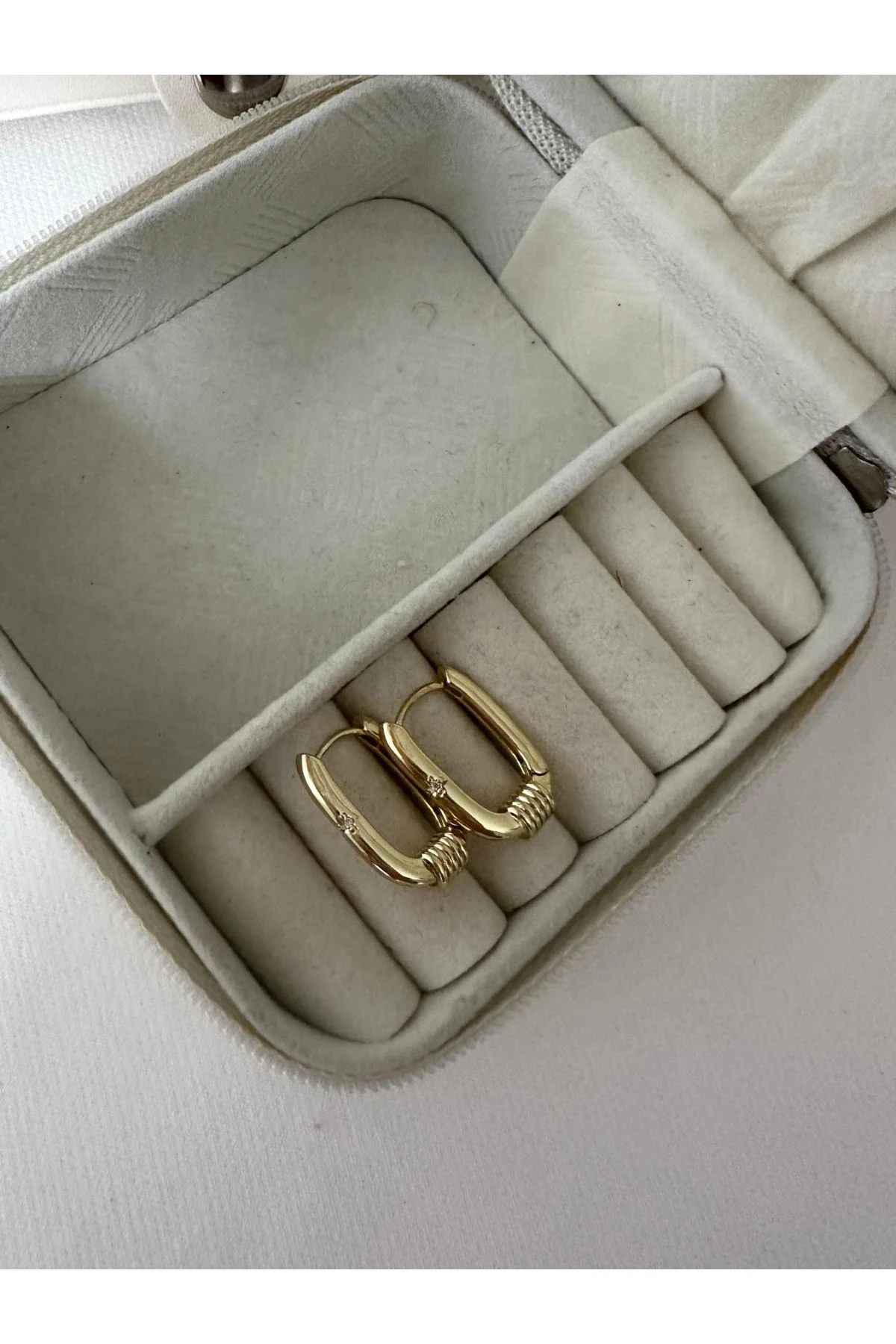 14K Gold Renkli  Marka Trend Küpe