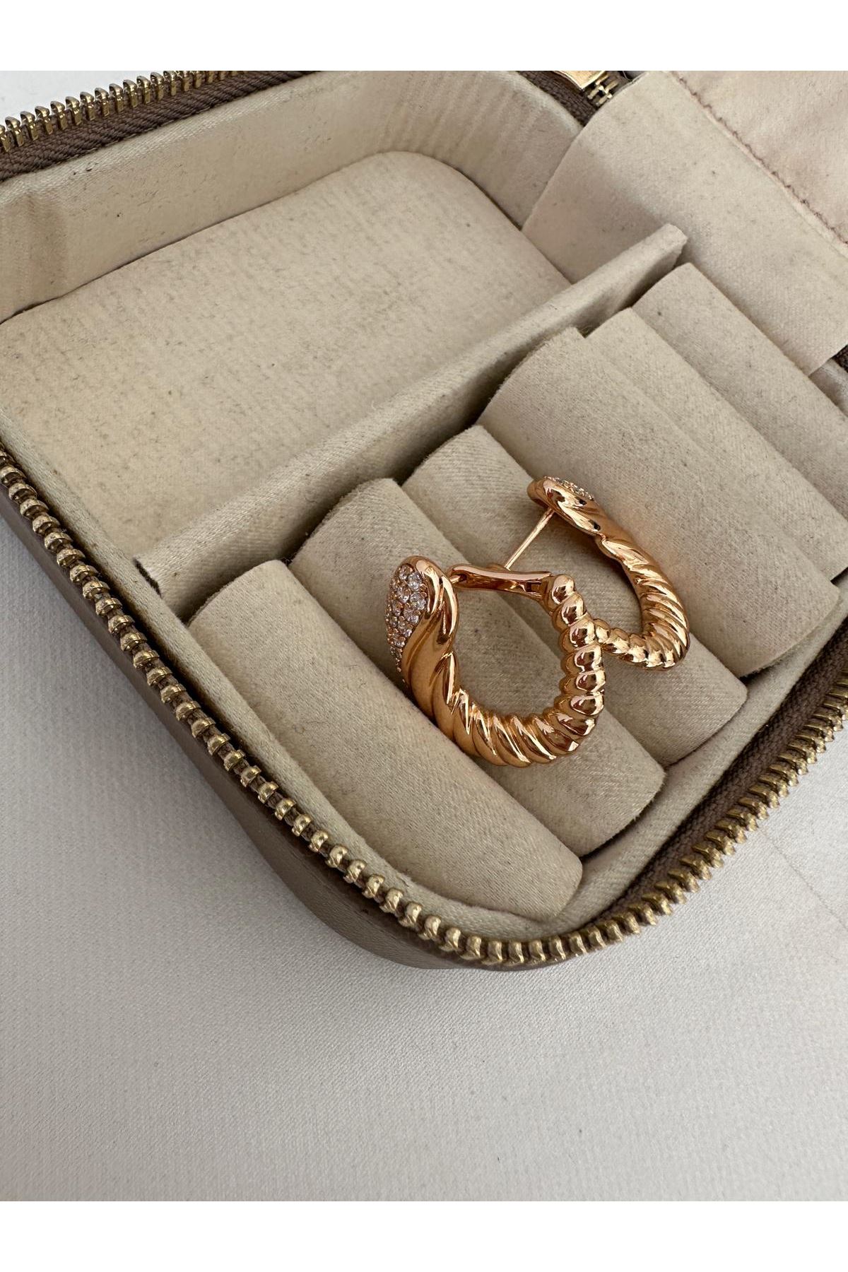 18K Rose Gold Renkli Beymen Model Döner Burgu Taşlı Küpe