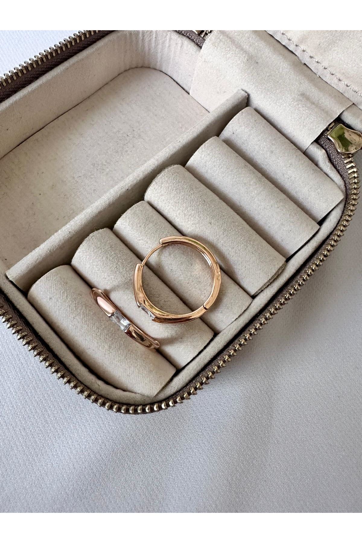 18K Rose Gold Renkli Basıc Casual Ortası Taşlı Halka Küpe