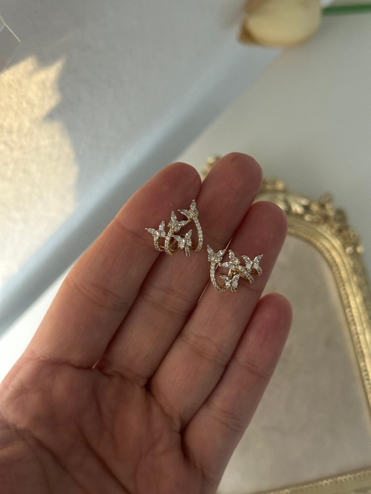 14K Gold Renkli Çoklu Kristal Taşlı Kelebek Küpe