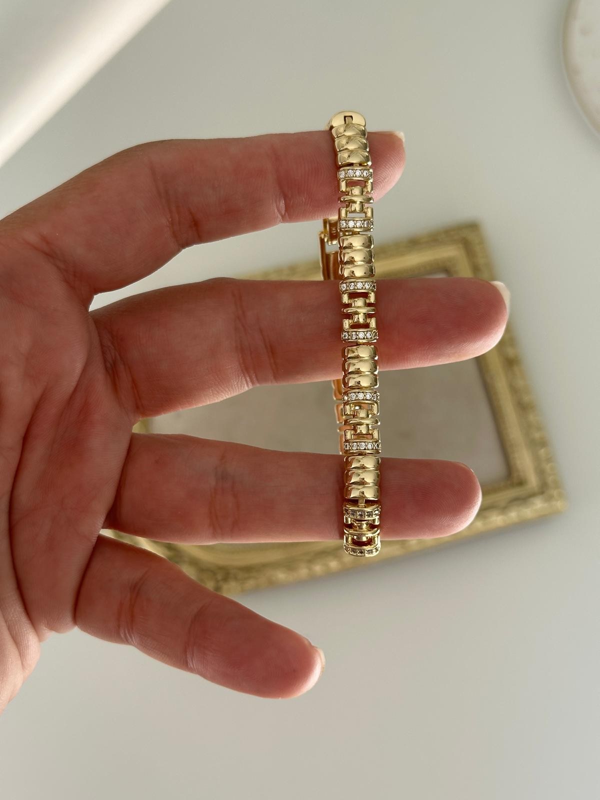 14K Gold Renkli Bakla Kesim Şerit Taşlı Bileklik