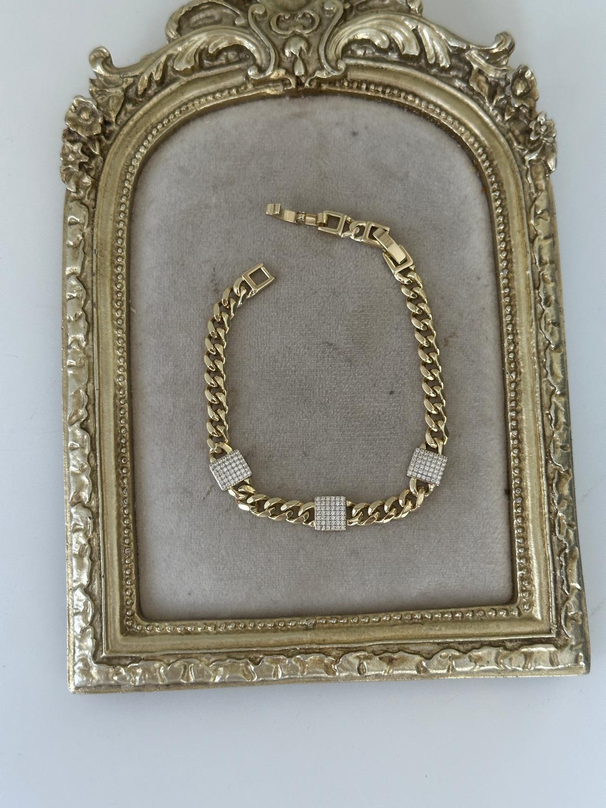 14K Gold Renkli Üç Kare Taşlı Örme Kuyum Model Bileklik