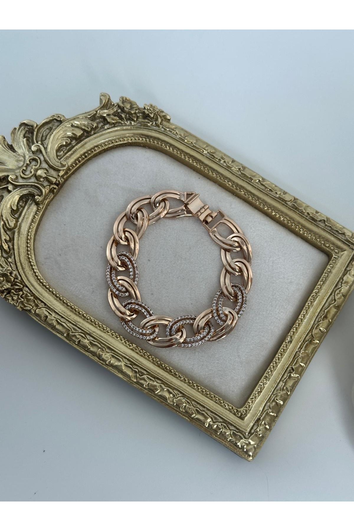 18K Rose Gold Renkli Geçmeli Taşlı Kalın Bileklik